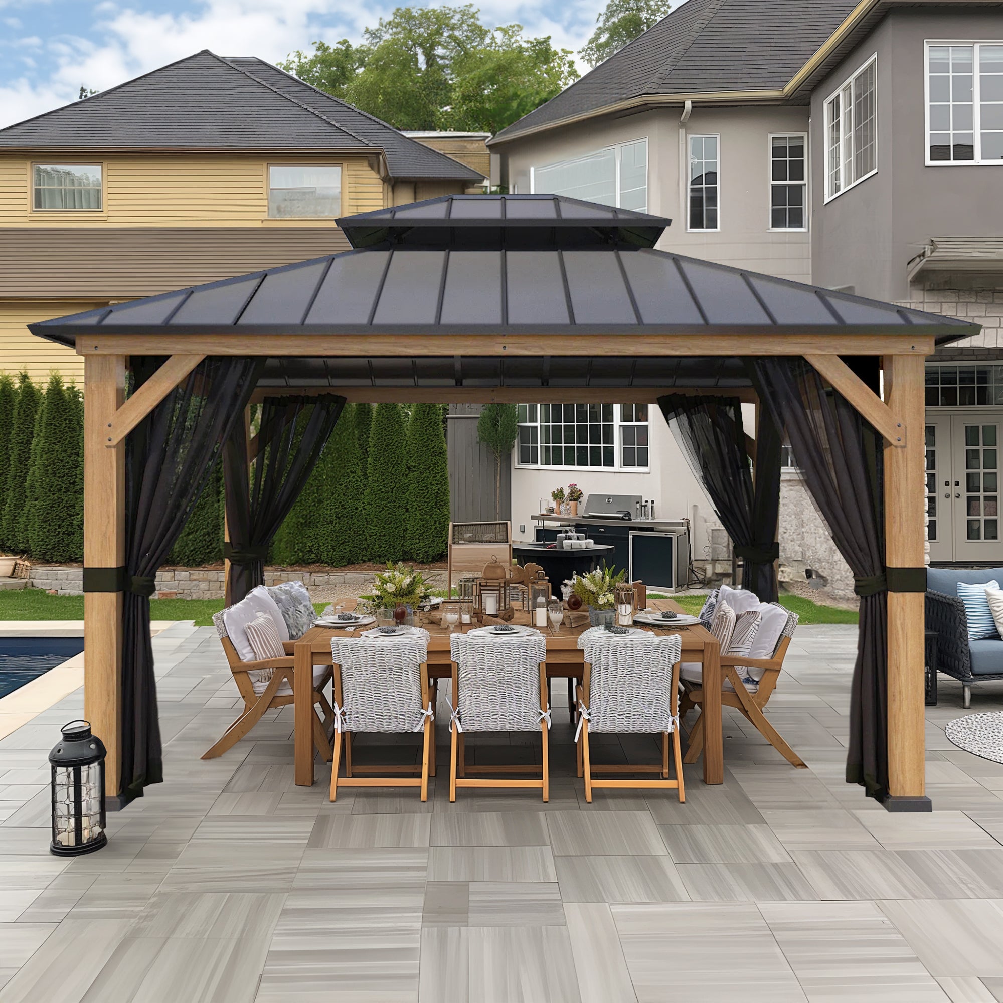 Get Together with Friends: Have an Unforgettable Outdoor Barbecue in the Gazebo